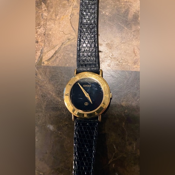 GUCCI Women’s 18k Gold Plated 3000L Quartz Watch/Leather Strap (Authentic) main image 10